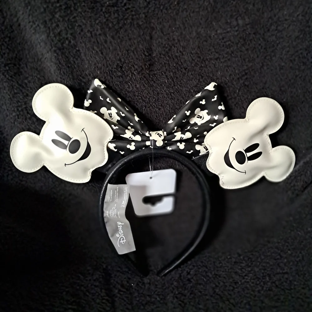 RARE Glow in the Dark Mickey Ghost Ears
